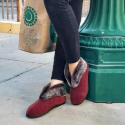 Acorn Womens Faux Fur Chinchilla Booties -Hestra Clothing Store acorn women s faux fur chinchilla booties 98