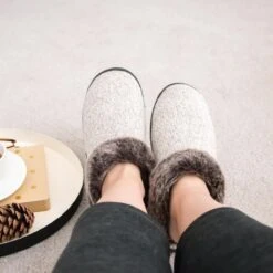 Acorn Womens Faux Fur Chinchilla Ragg Slippers -Hestra Clothing Store acorn women s faux fur chinchilla ragg slippers 84