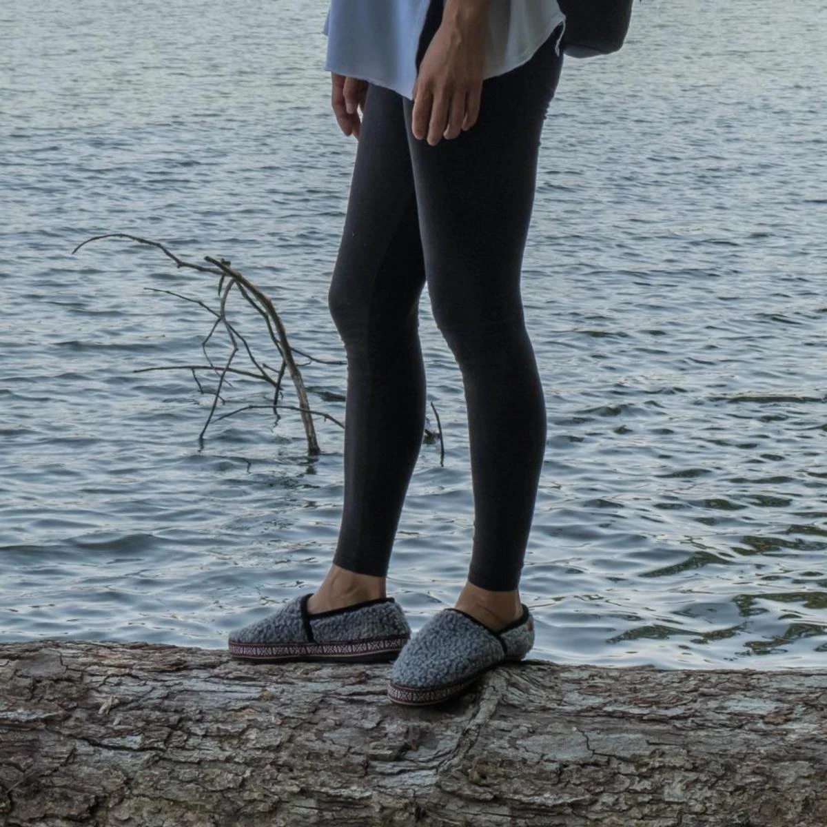 Acorn Womens Woven Trim Moccasins 6 Acorn Womens Woven Trim Moccasins - Image 4