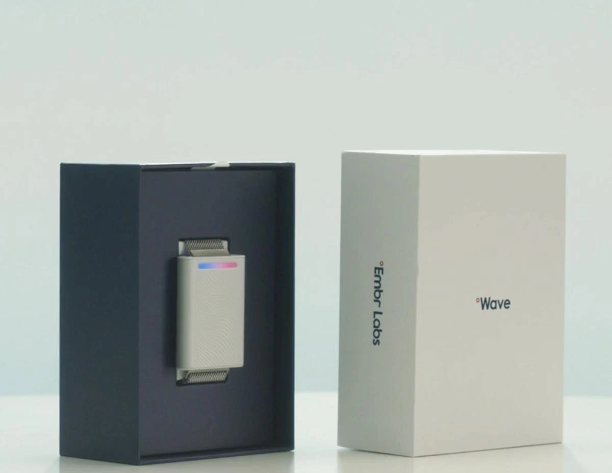 Embr Wave Bracelet Wearable Warming And Cooling Device 3 Embr Wave Bracelet Wearable Warming And Cooling Device