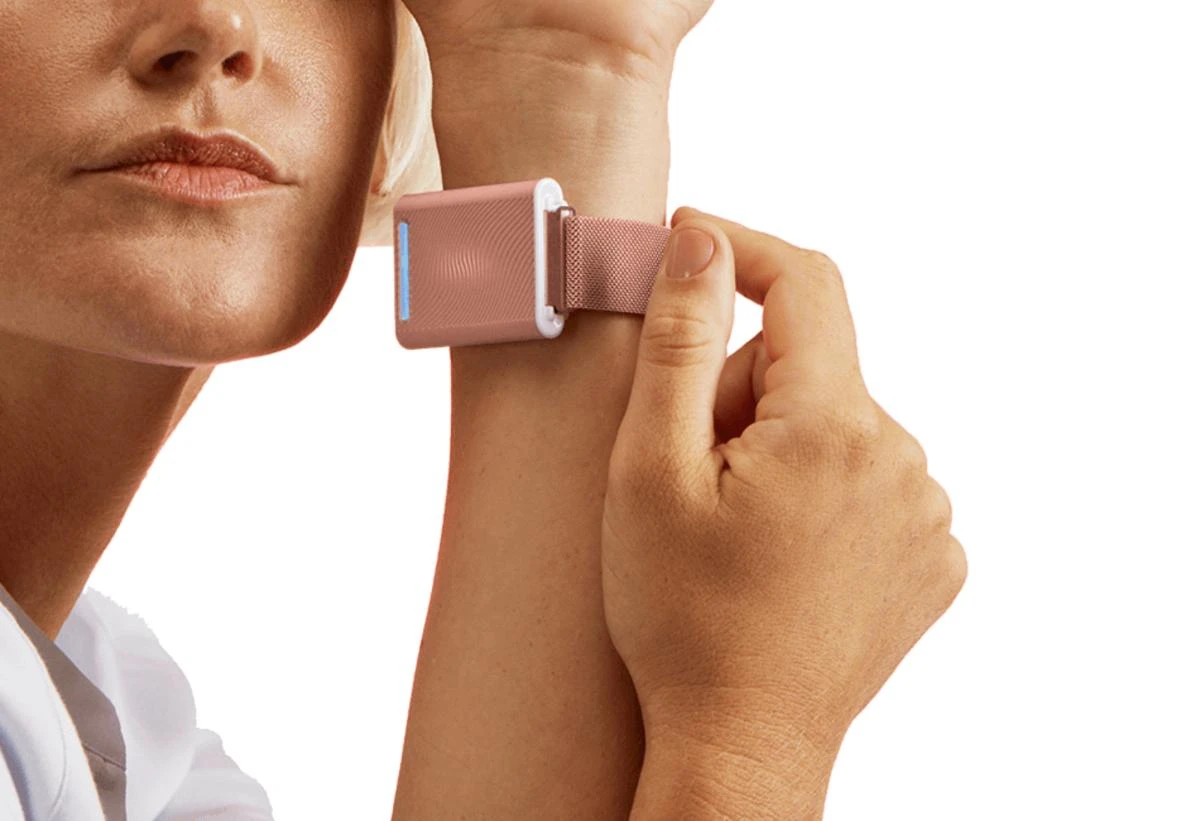 Embr Wave Bracelet Wearable Warming And Cooling Device 8 Embr Wave Bracelet Wearable Warming And Cooling Device - Image 6