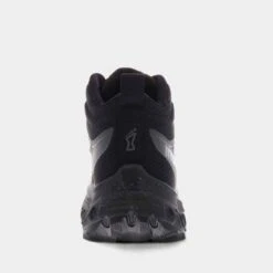 Inov-8 Mens Rocfly G 390 GTX Waterproof Hiking Boots -Hestra Clothing Store inov 8 men s rocfly g 390 gtx waterproof hiking boots 10