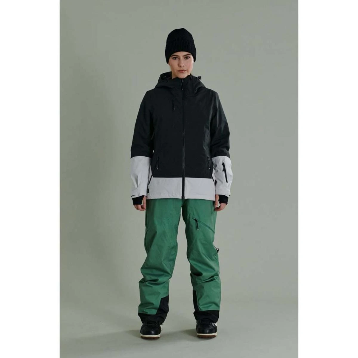 Liquid Womens Hella Recycled Insulated Heated Jacket (Jacket Only) 4 Liquid Womens Hella Recycled Insulated Heated Jacket (Jacket Only) - Image 2