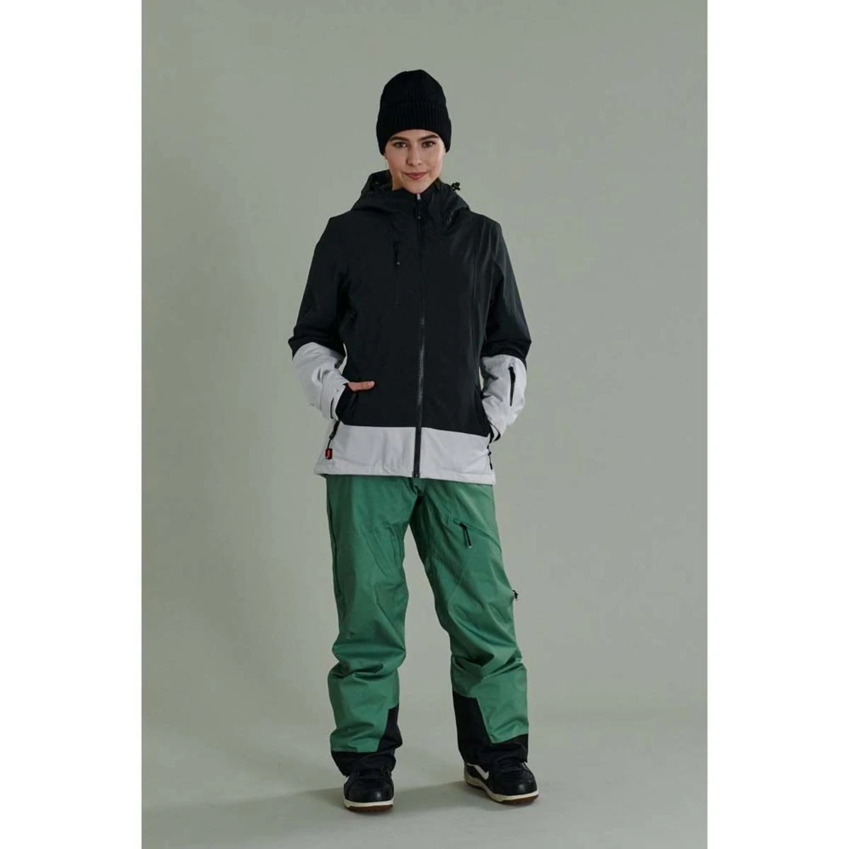 Liquid Womens Hella Recycled Insulated Heated Jacket (Jacket Only) 11 Liquid Womens Hella Recycled Insulated Heated Jacket (Jacket Only) - Image 9