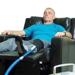 Polar Products Active Ice 3.0 Knee And Joint Compression Wrap (Wrap Only) -Hestra Clothing Store polar products active ice 3 0 knee and joint compression wrap cooler system not included 19