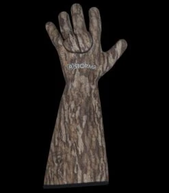 Stormr Stealth Gauntlet Glove - Mossy Oak Bottomland -Hestra Clothing Store stormr stealth gauntlet glove mossy oak bottomland 112
