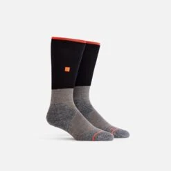 Worn T3 Snowboard Calf Socks